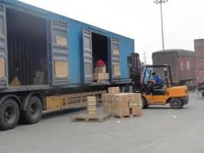 人力搬运服务 专业力工与搬家师傅如何保障高效装卸搬运